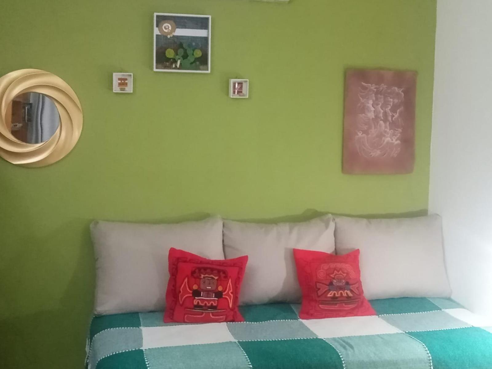 Raiz Del Cielo, Entre 2 Jardines De Ensueno Córdova Exterior foto