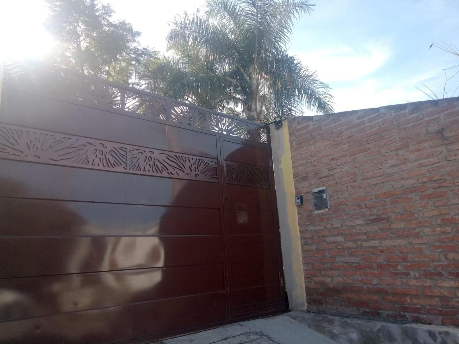 Raiz Del Cielo, Entre 2 Jardines De Ensueno Córdova Exterior foto